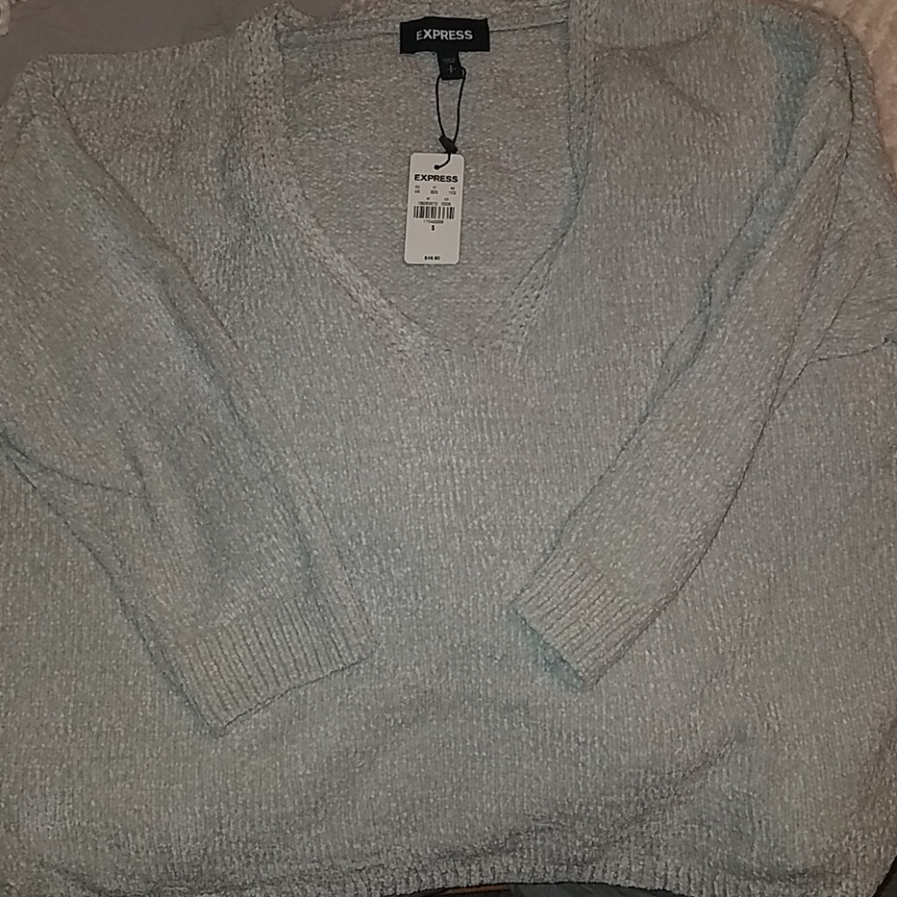 Express crop sweater